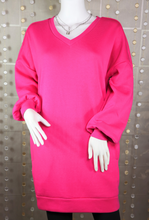 Load image into Gallery viewer, Tunic Sweatshirt with Pockets