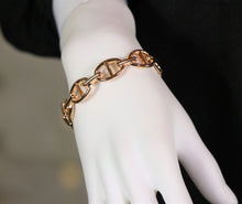 Load image into Gallery viewer, Metal Cuff Bracelet in Gold
